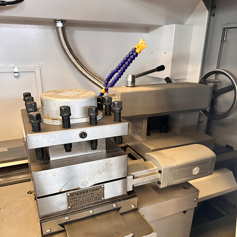 CK6140/1000数控车床 CK6140/1000数控车床